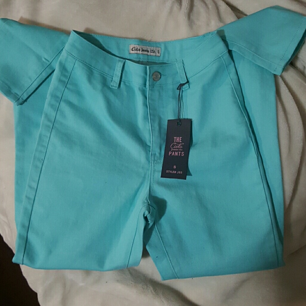 Cielo Jeans size small